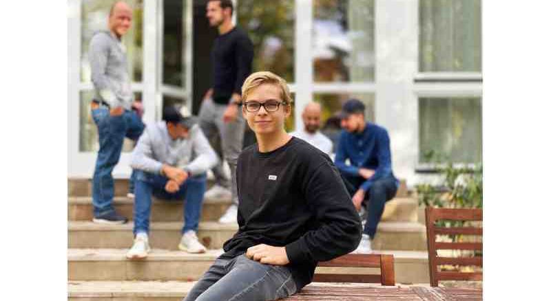 Trember - 16-jähriger Berliner sagt WhatsApp, Facebook & Co. den Kampf an