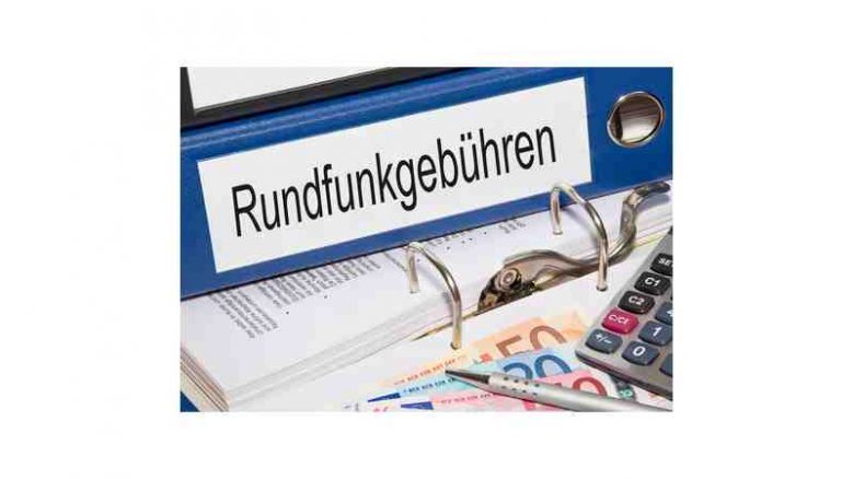 Rundfunkbeitrag – Länderchefs unterzeichnen Vertrag zur Beitragserhöhung