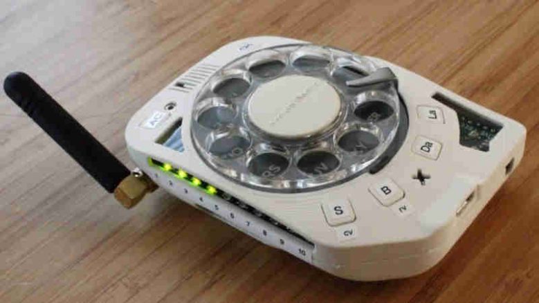 Das Rotary Un-Smartphone – Ingenieurin entwickelt Handy mit Wählscheibe